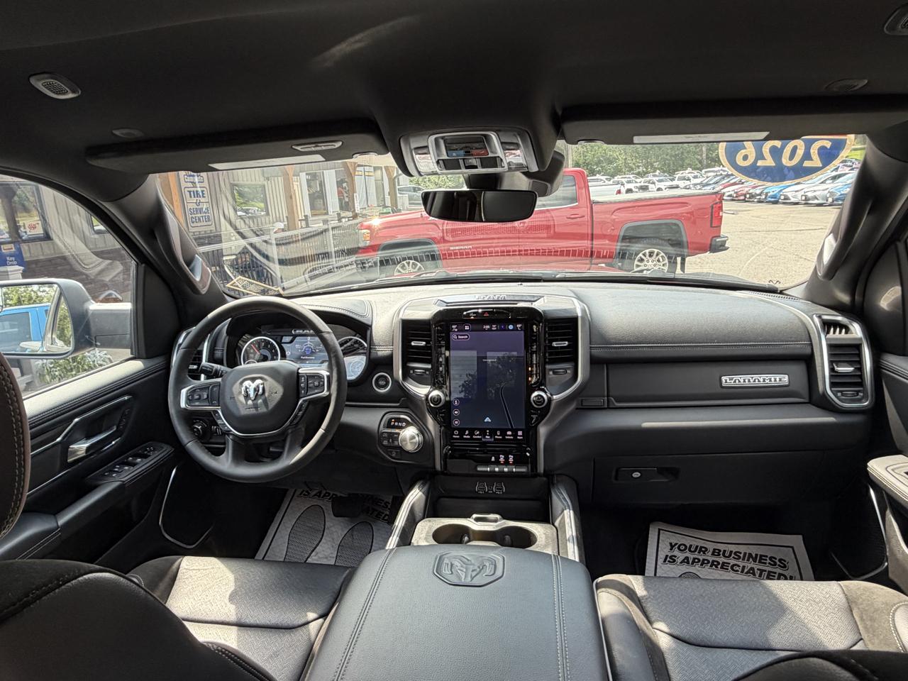 RAM 1500 Laramie Crew Cab SWB 4WD 2026