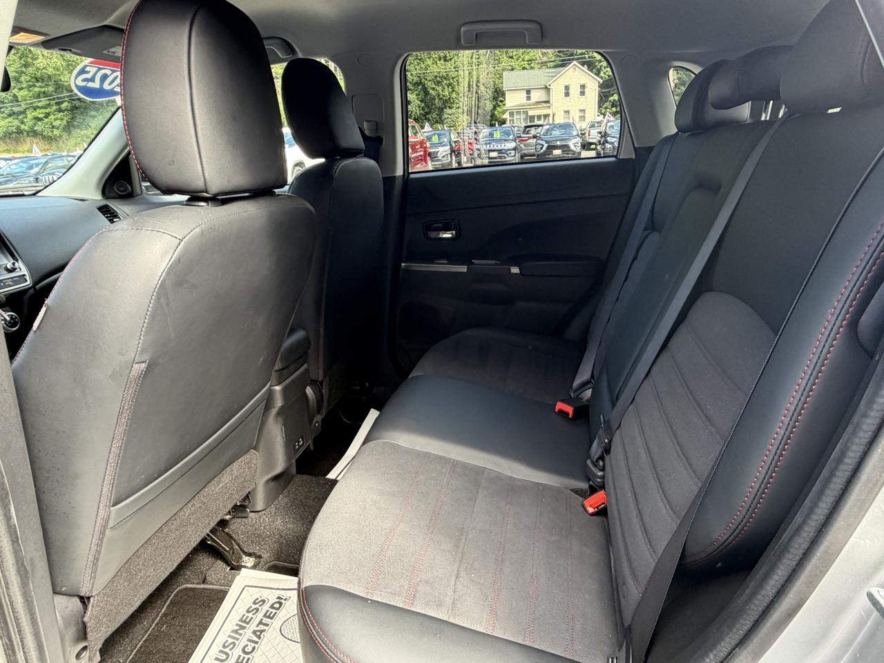 Mitsubishi Outlander Sport 2.0 ES 4WD 2025
