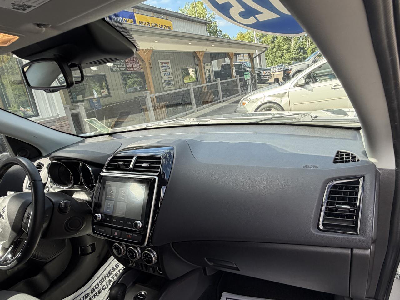 Mitsubishi Outlander Sport 2.0 ES 4WD 2025