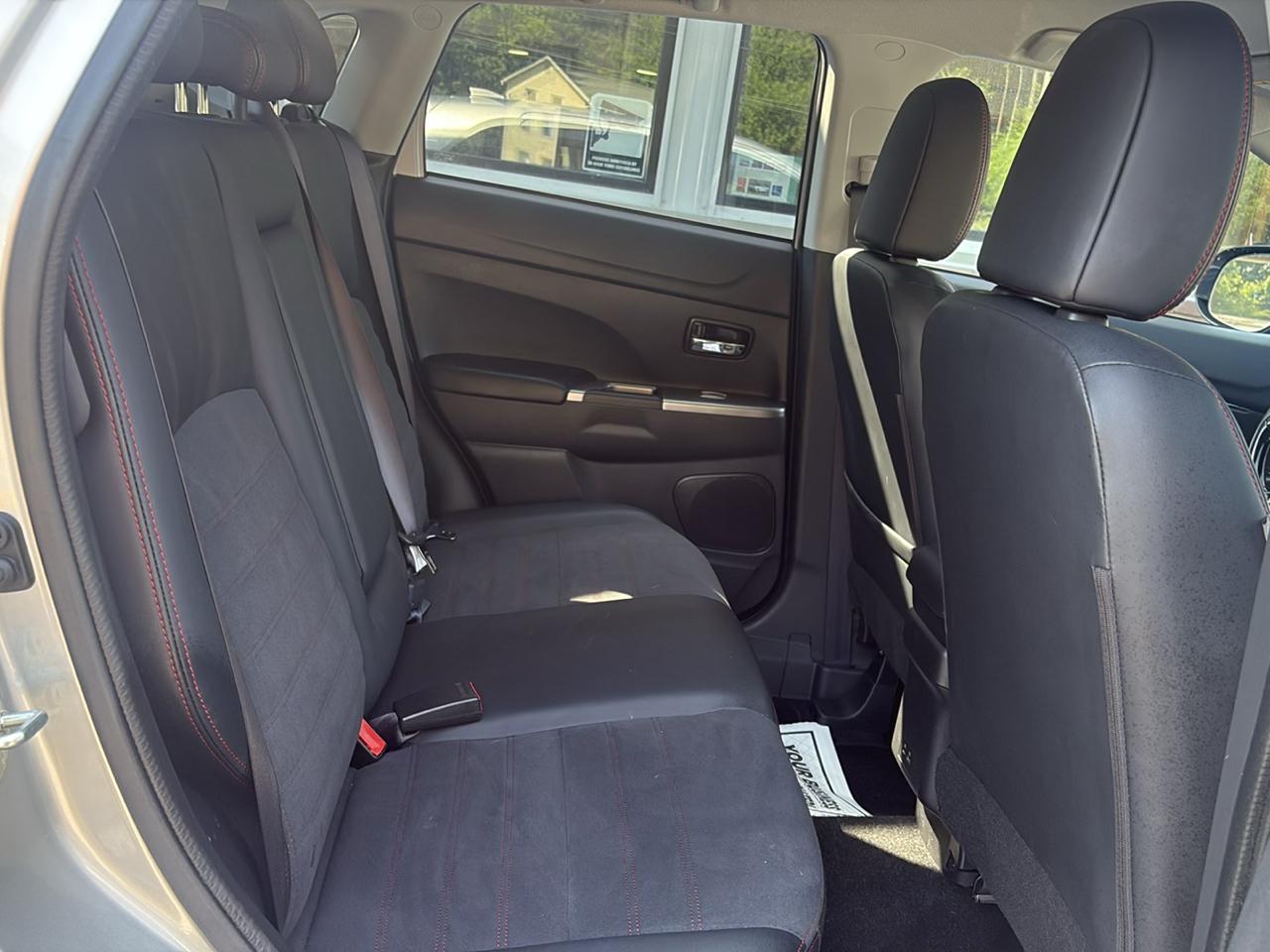 Mitsubishi Outlander Sport 2.0 ES 4WD 2025