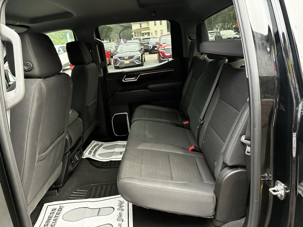 Chevrolet Silverado 1500 RST Crew Cab 4WD 2026
