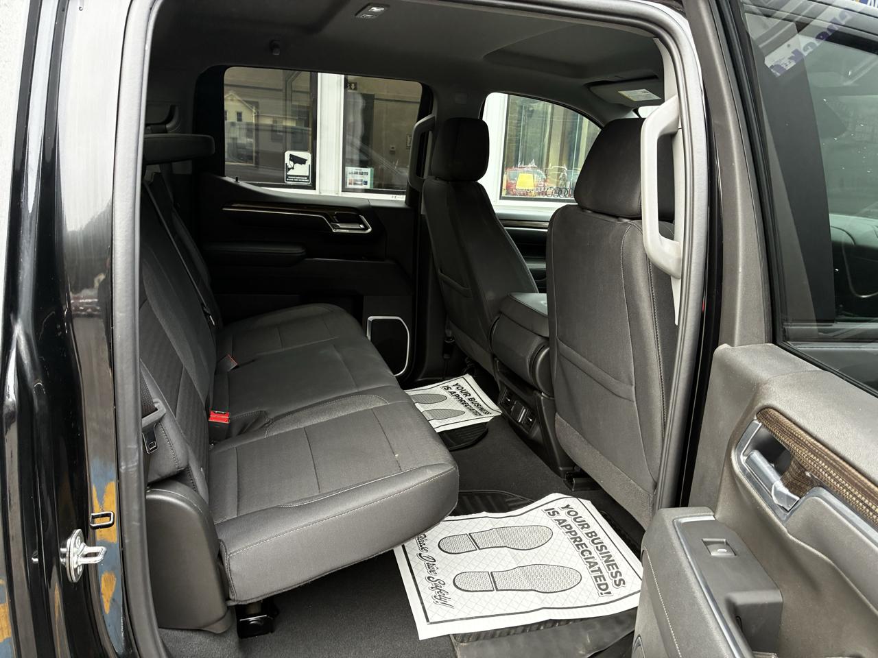 Chevrolet Silverado 1500 RST Crew Cab 4WD 2026