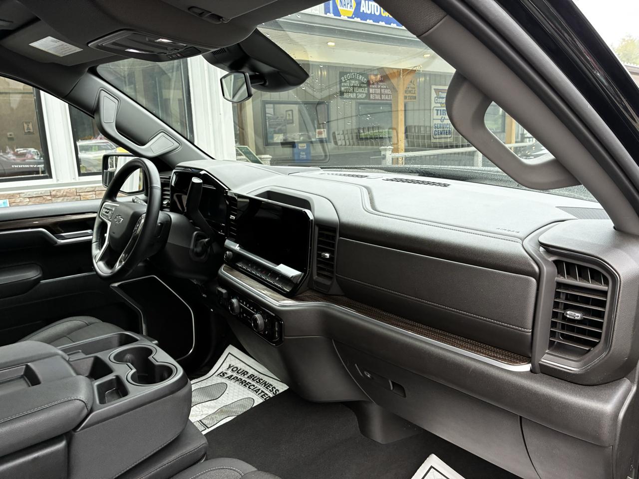 Chevrolet Silverado 1500 RST Crew Cab 4WD 2026