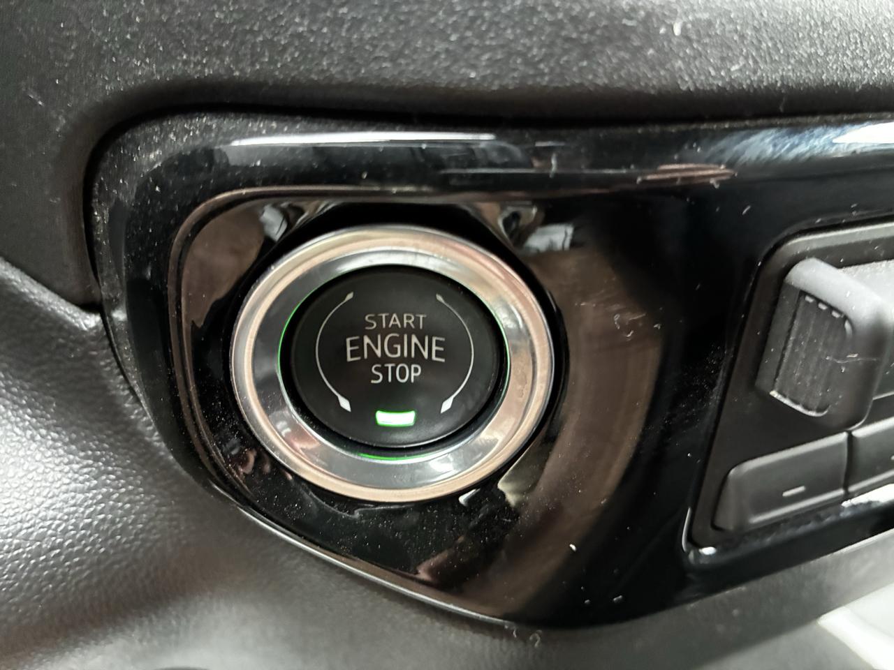 Chevrolet Silverado 1500 RST Crew Cab 4WD 2026