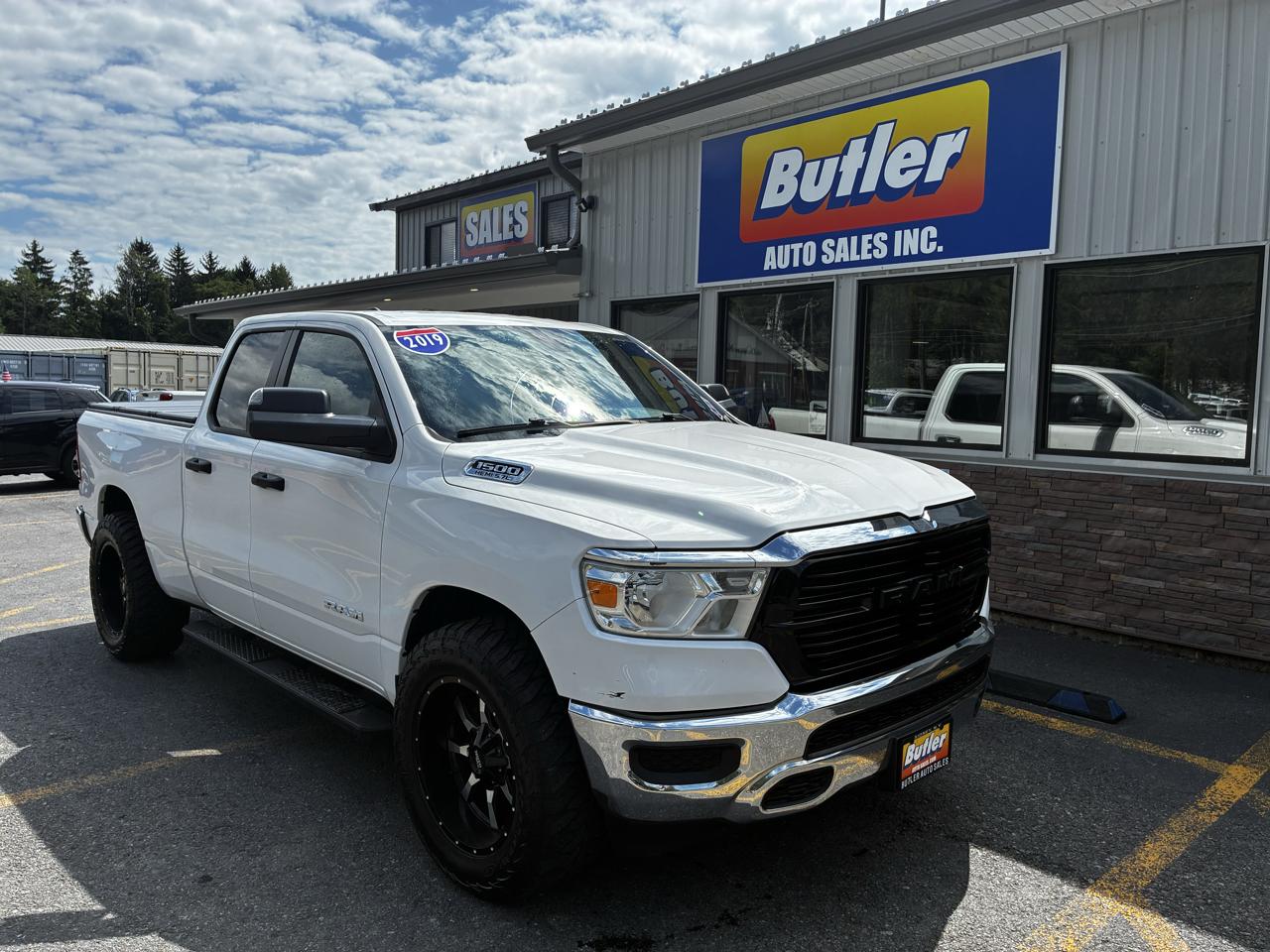 RAM 1500 Tradesman Quad Cab 4WD 2019