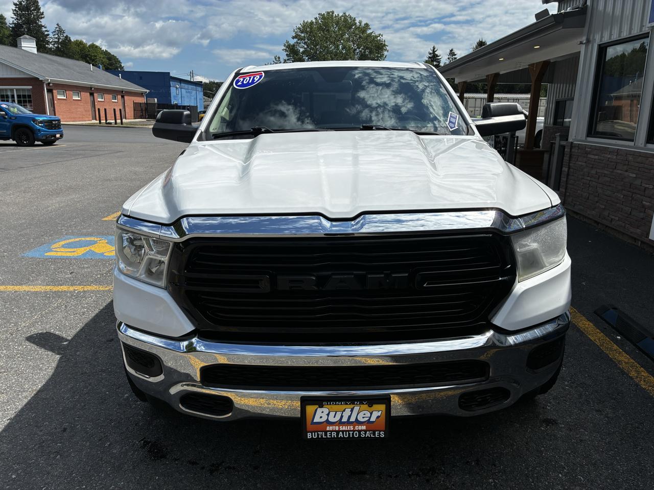RAM 1500 Tradesman Quad Cab 4WD 2019
