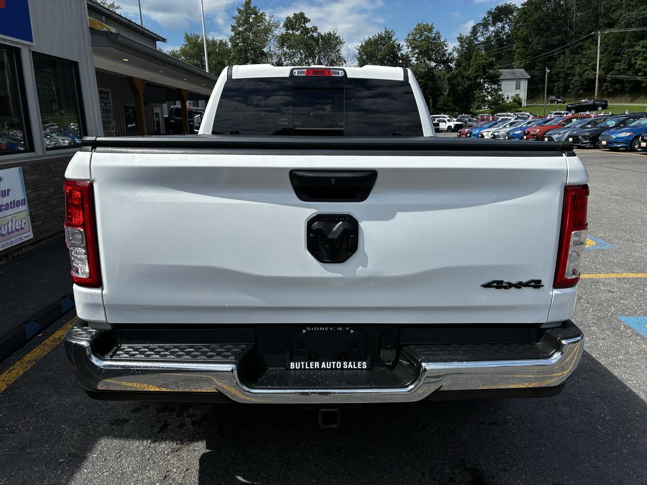 RAM 1500 Tradesman Quad Cab 4WD 2019