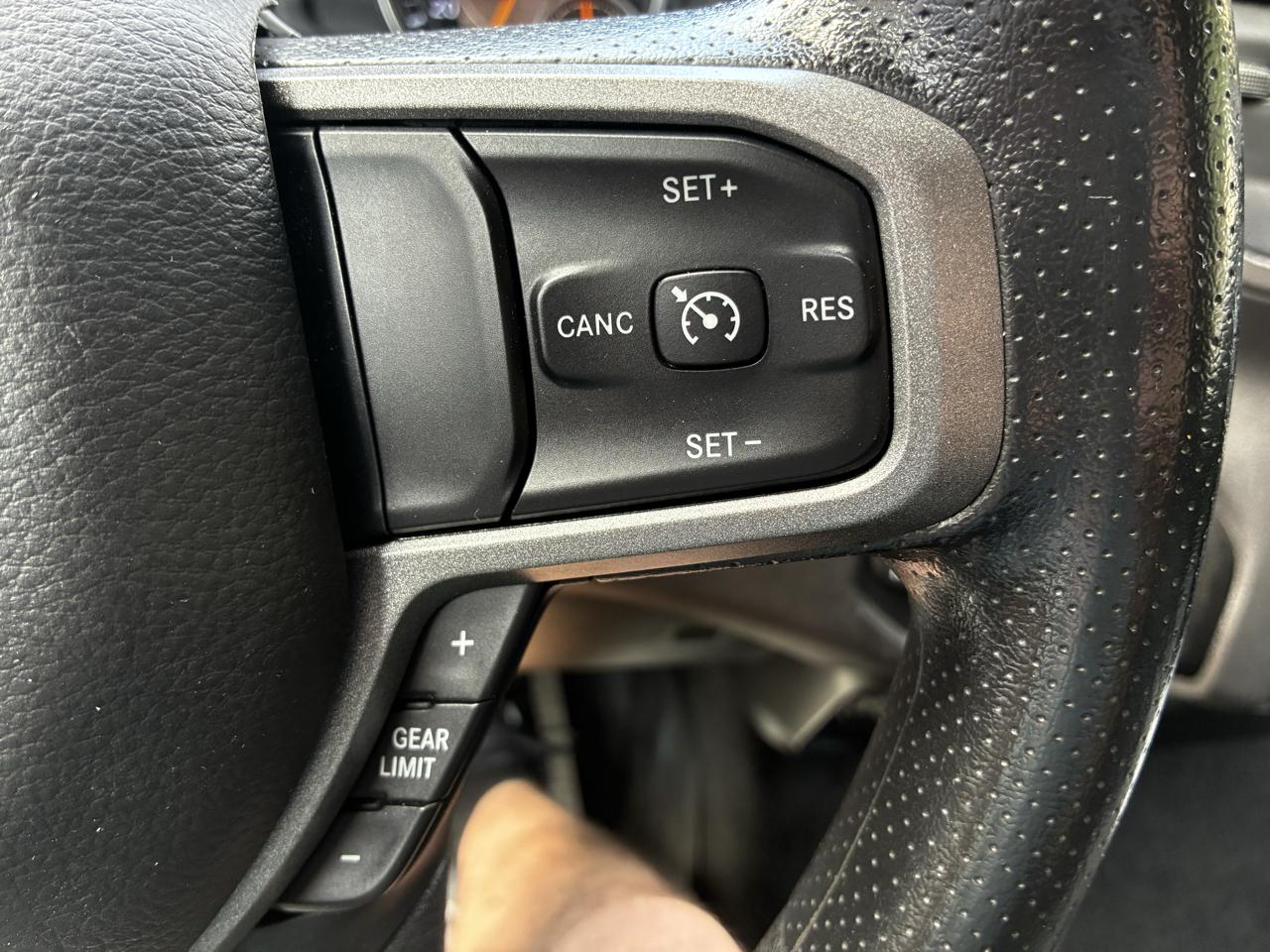 RAM 1500 Tradesman Quad Cab 4WD 2019