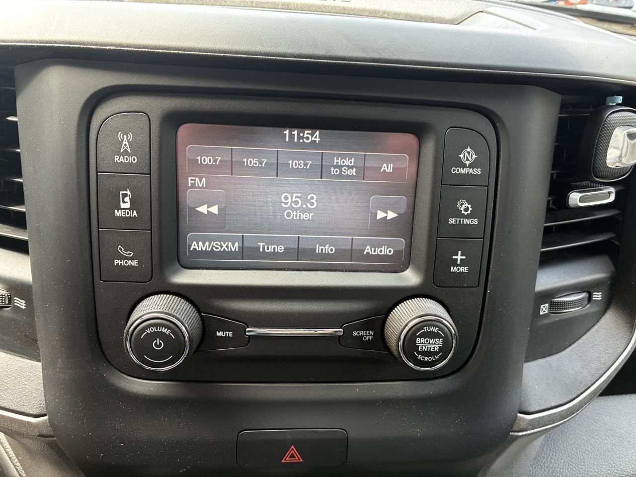 RAM 1500 Tradesman Quad Cab 4WD 2019
