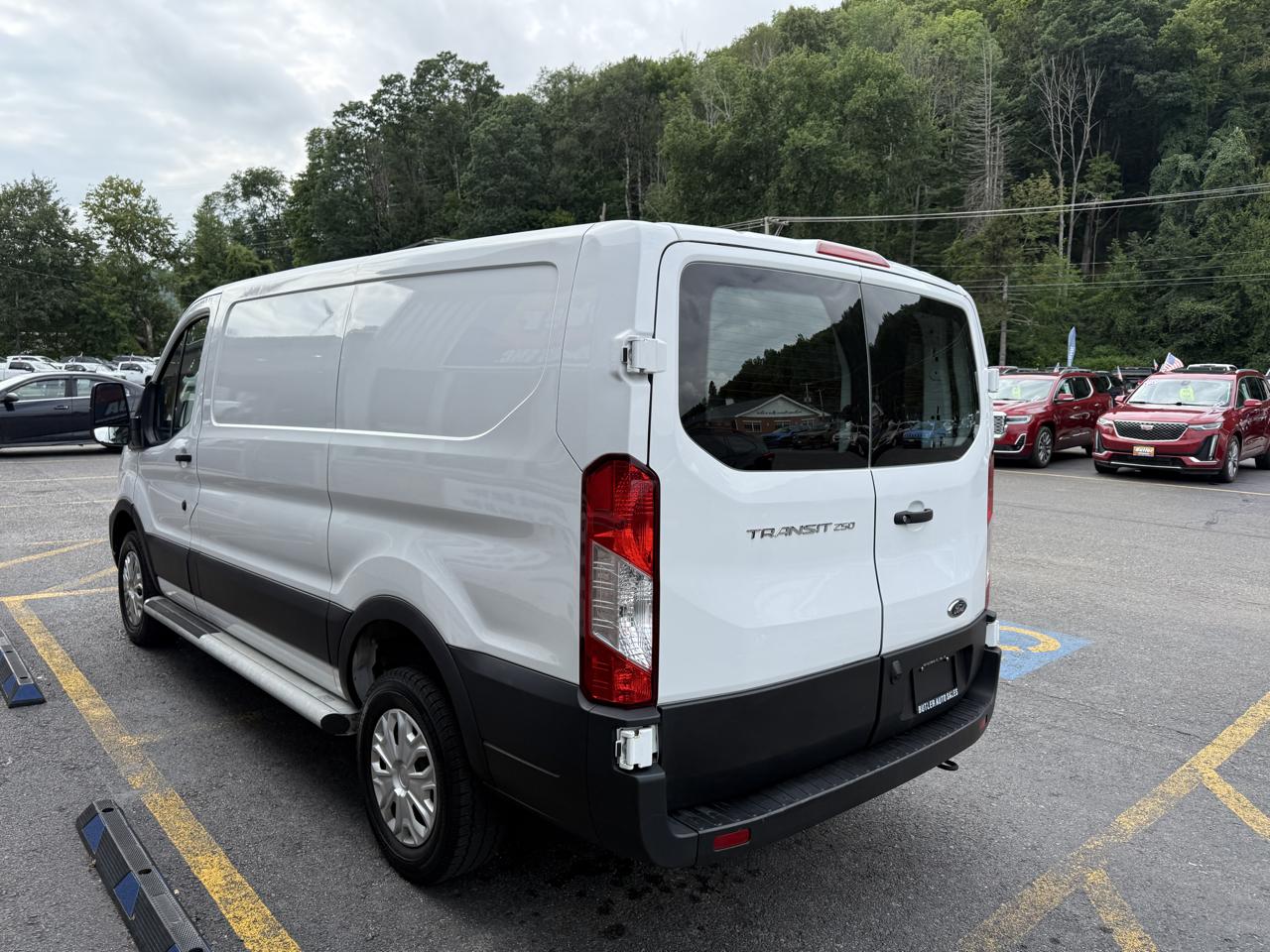 Ford Transit 250 Van 2024