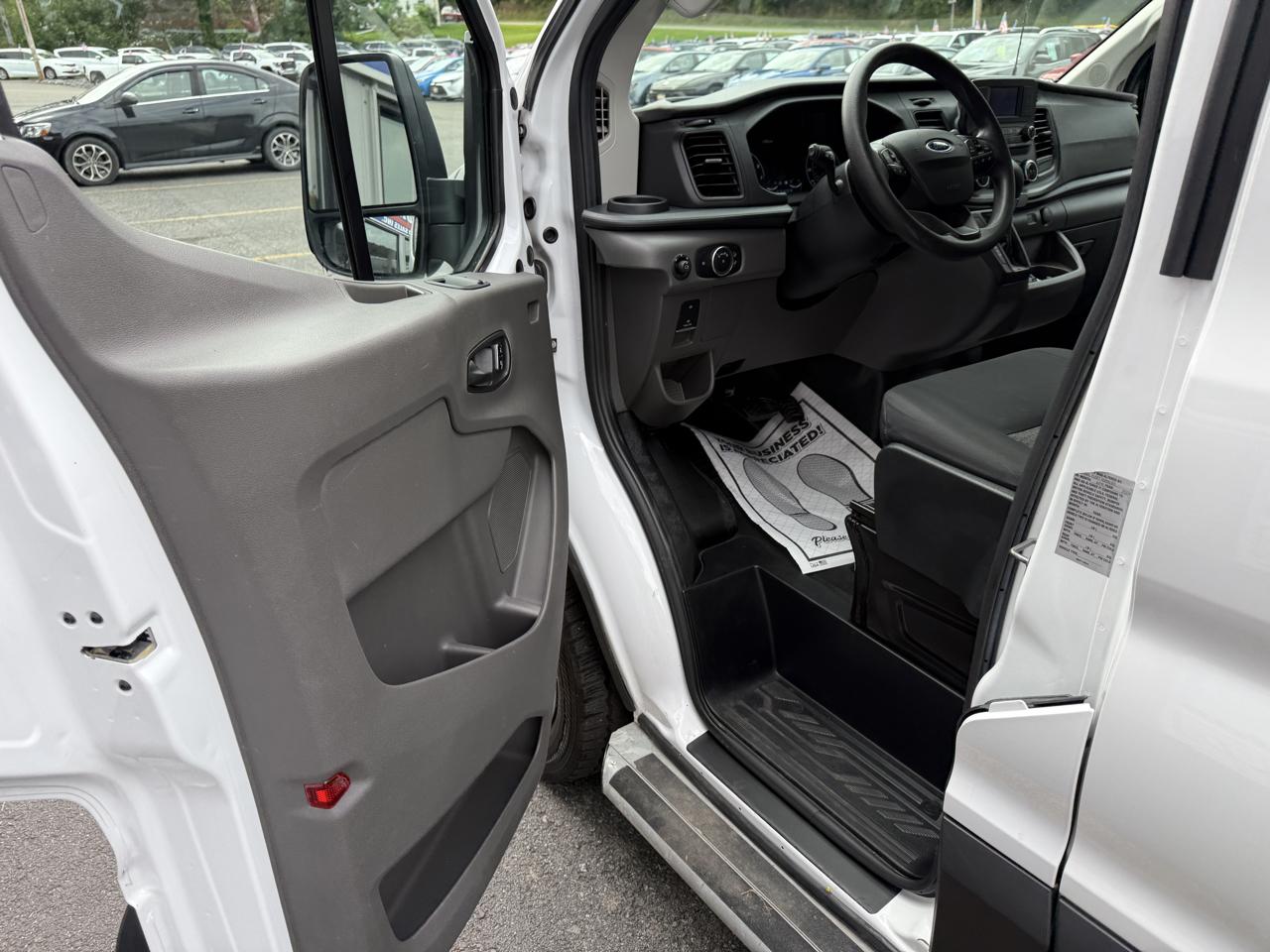 Ford Transit 250 Van 2024