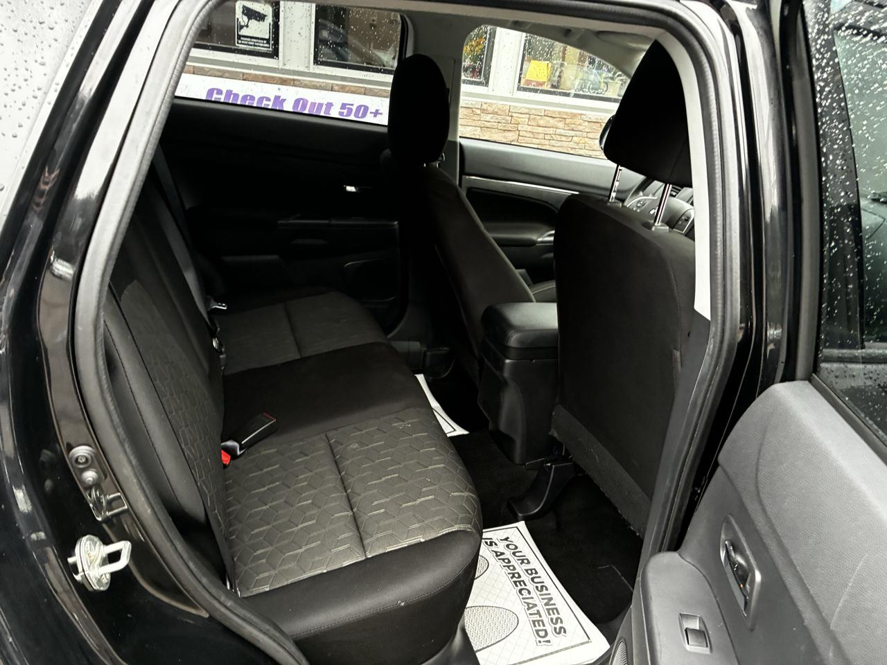 Mitsubishi Outlander Sport 2.0 ES 4WD 2024