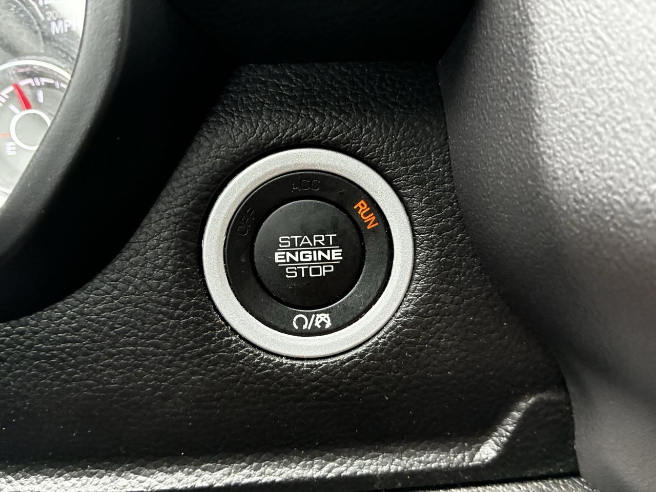 RAM 1500 Big Horn Crew Cab SWB 4WD 2022