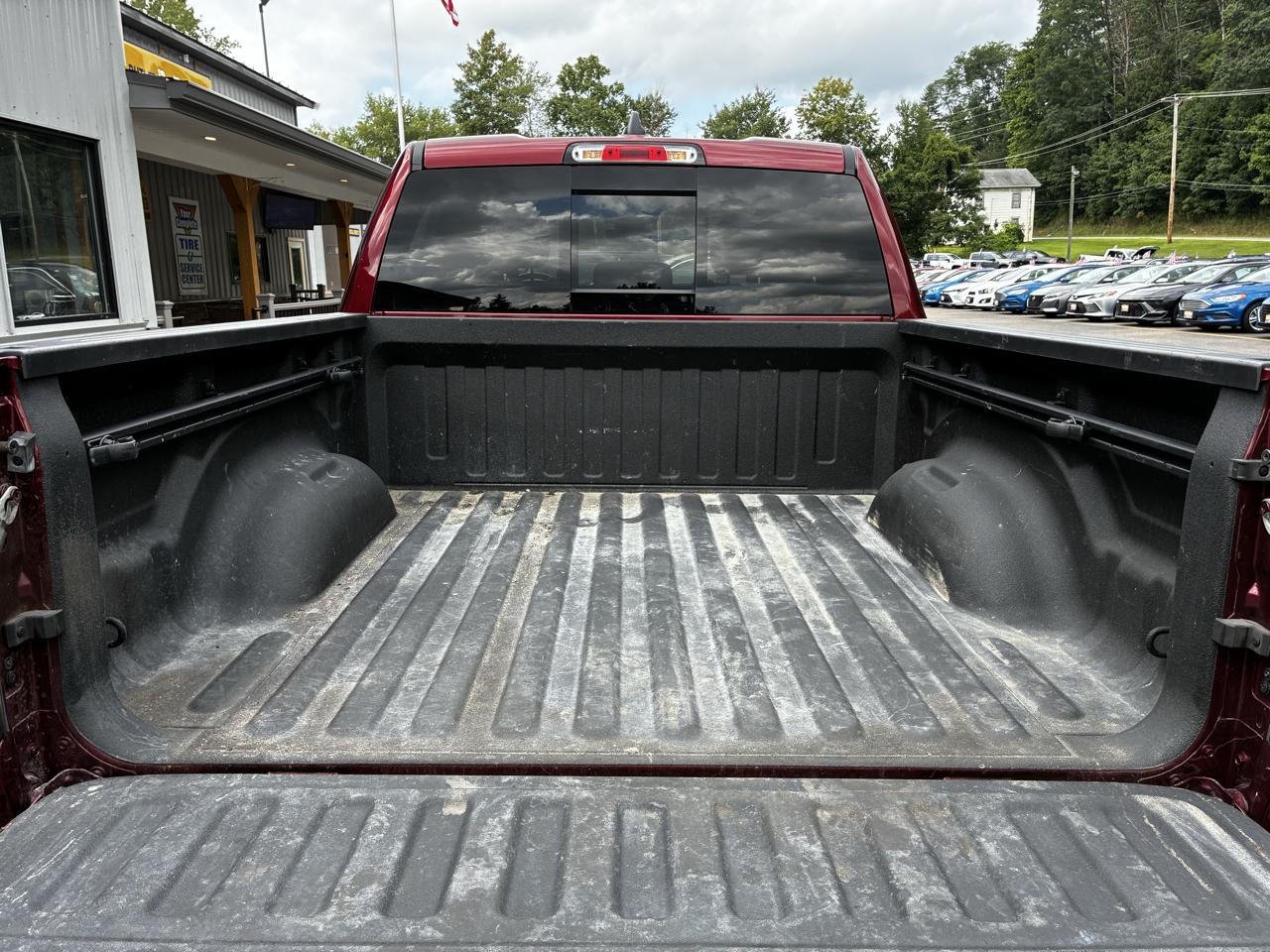 RAM 1500 Big Horn Crew Cab SWB 4WD 2023