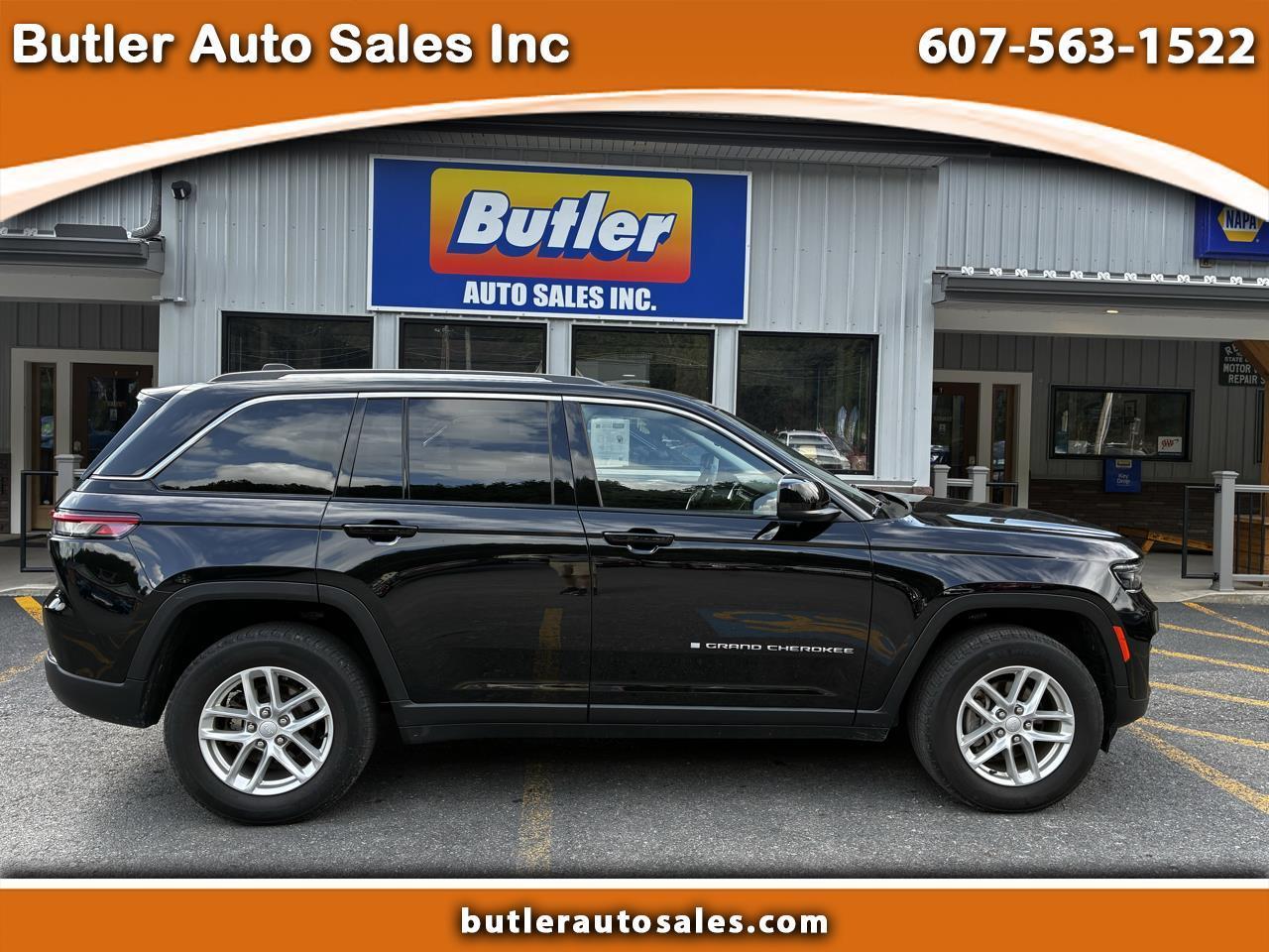 2023 Jeep Grand Cherokee Laredo 4WD