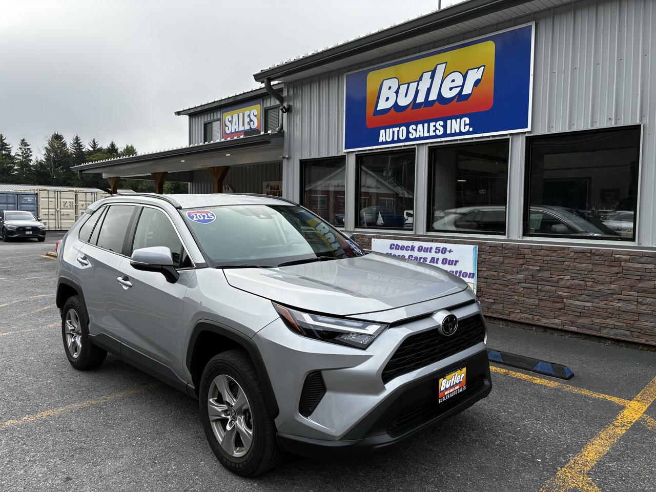 Toyota RAV4 XLE AWD 2025