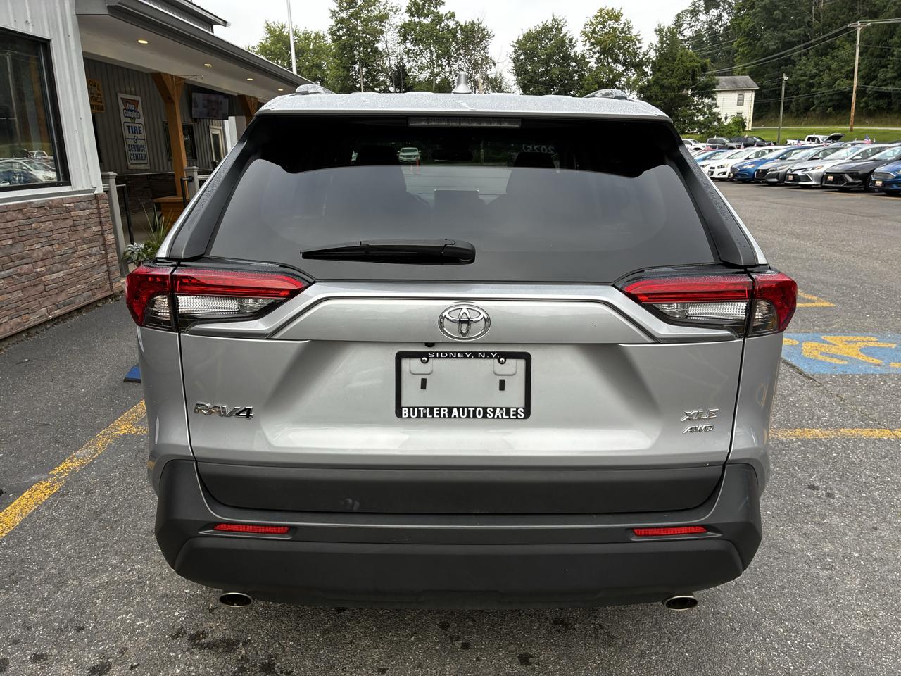 Toyota RAV4 XLE AWD 2025