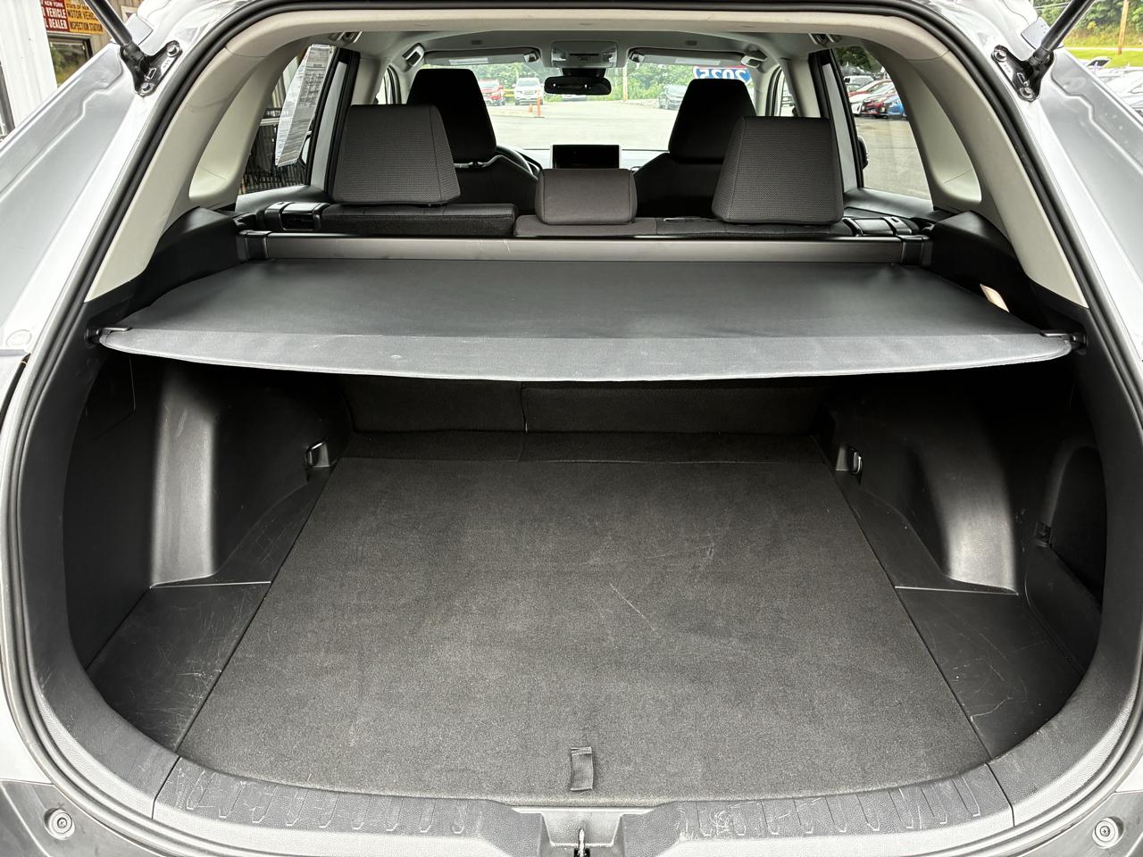 Toyota RAV4 XLE AWD 2025