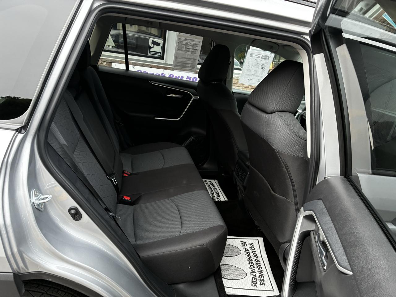 Toyota RAV4 XLE AWD 2025