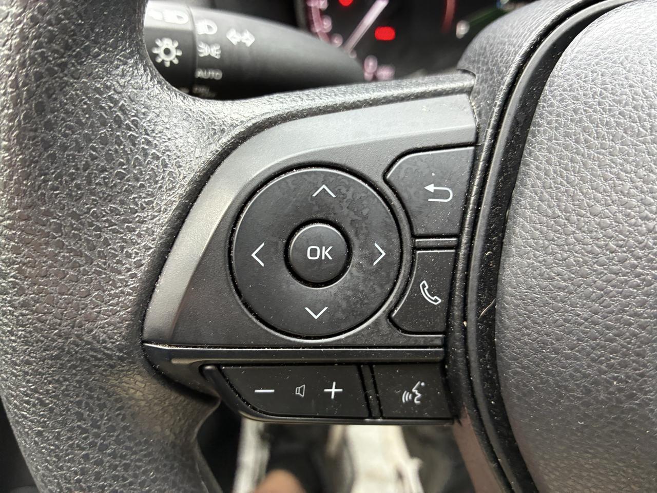 Toyota RAV4 XLE AWD 2025