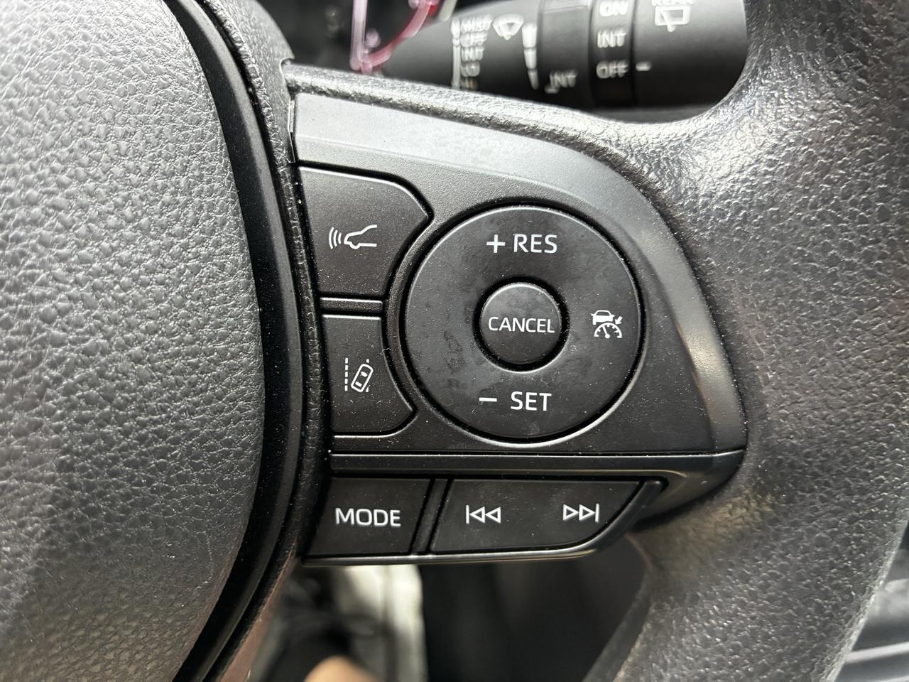 Toyota RAV4 XLE AWD 2025