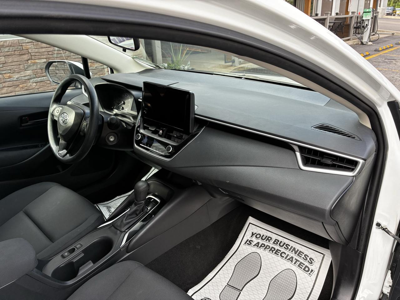 Toyota Corolla LE 2024