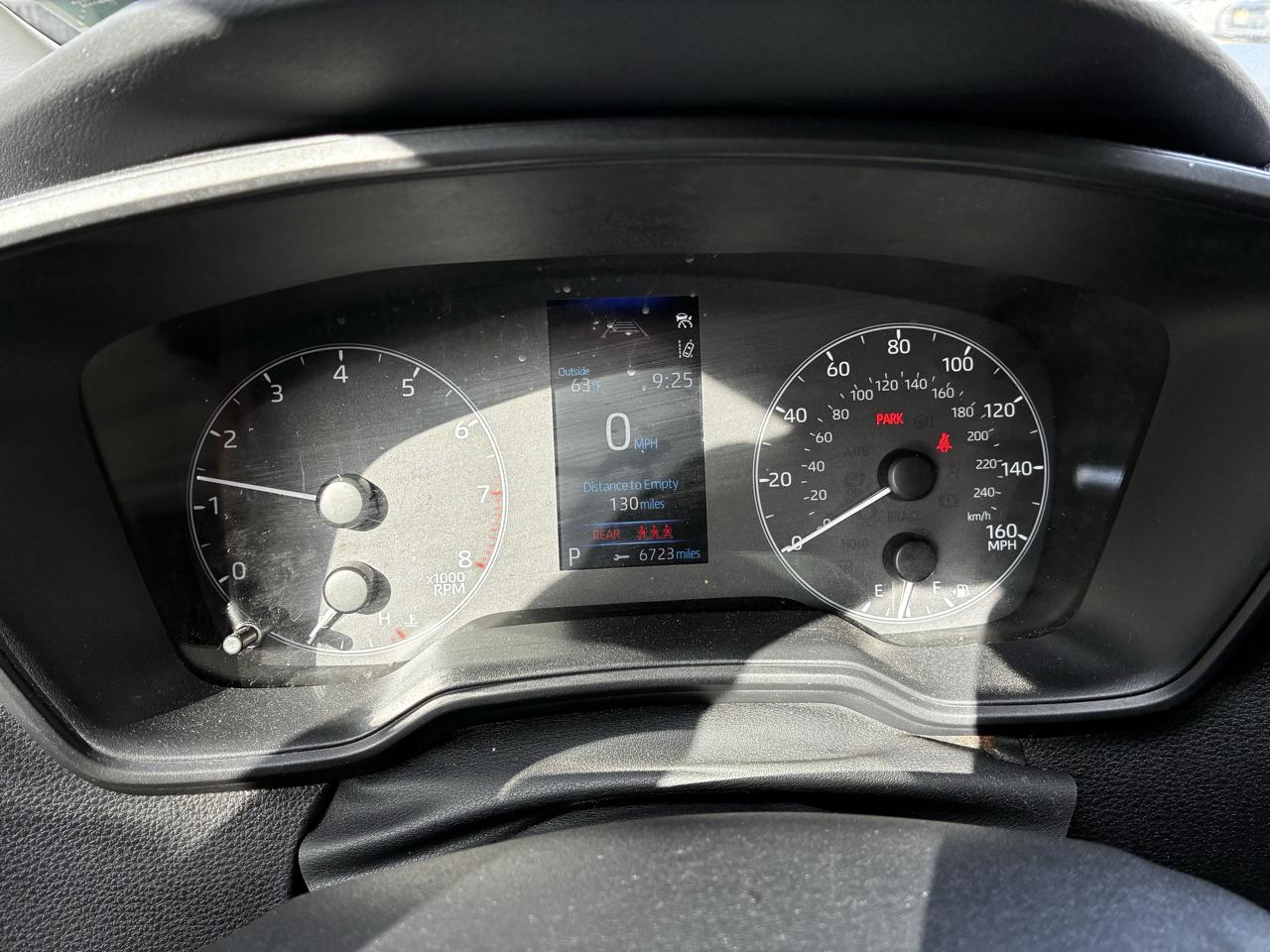 Toyota Corolla LE 2024