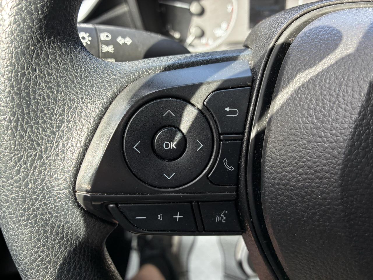 Toyota Corolla LE 2024