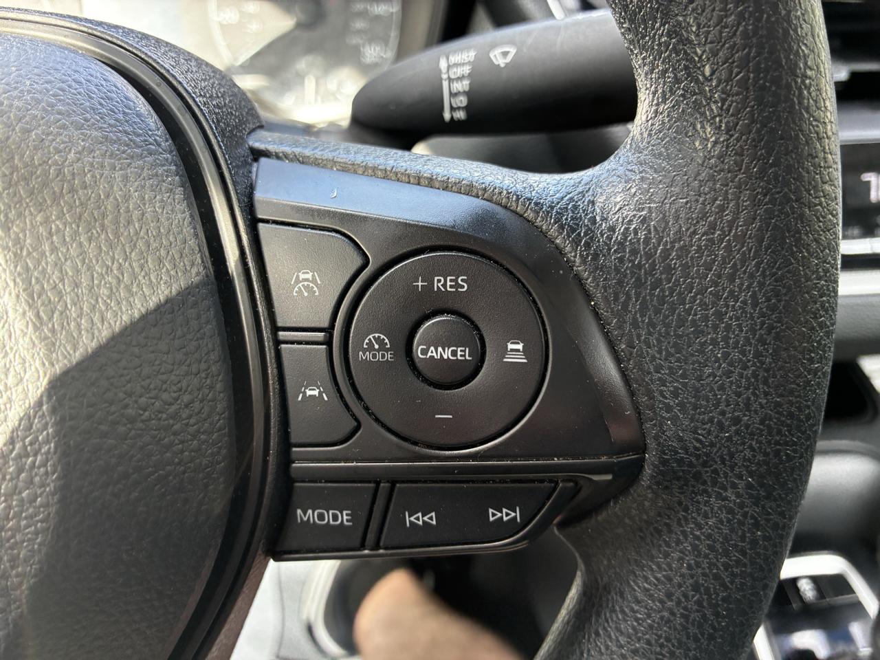 Toyota Corolla LE 2024
