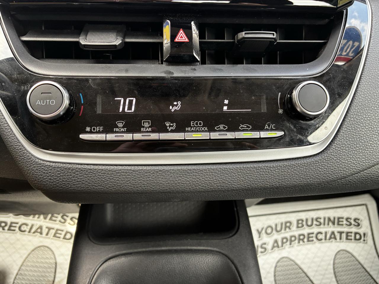 Toyota Corolla LE 2024