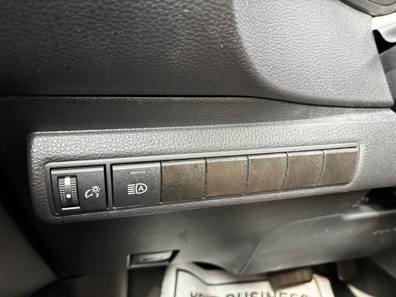 Toyota Corolla LE 2024