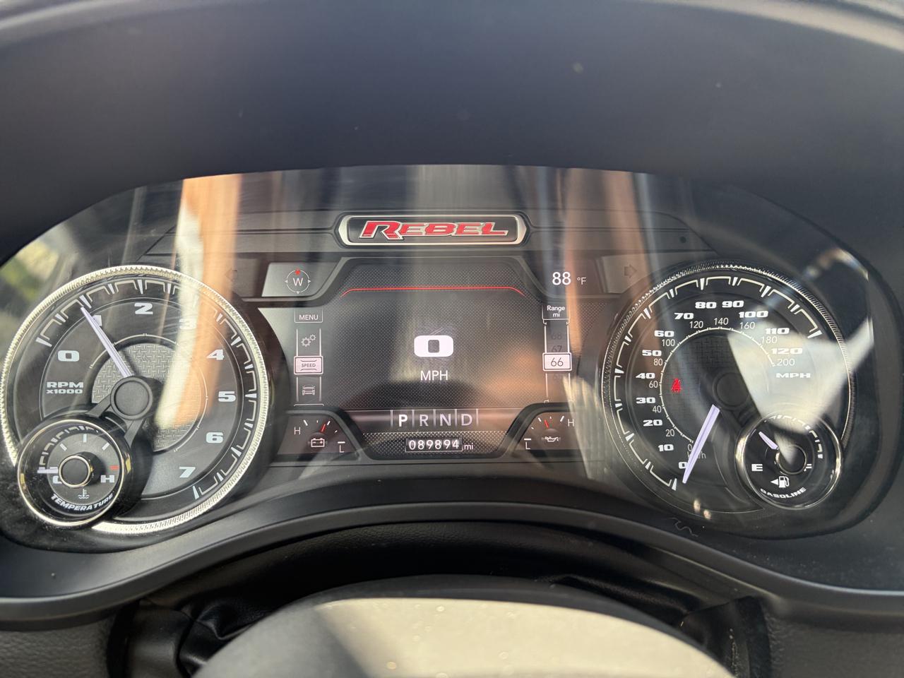 RAM 1500 Rebel Crew Cab SB 4WD 2022