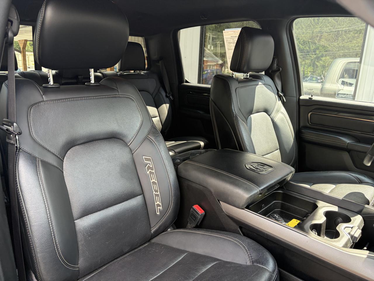 RAM 1500 Rebel Crew Cab SB 4WD 2022