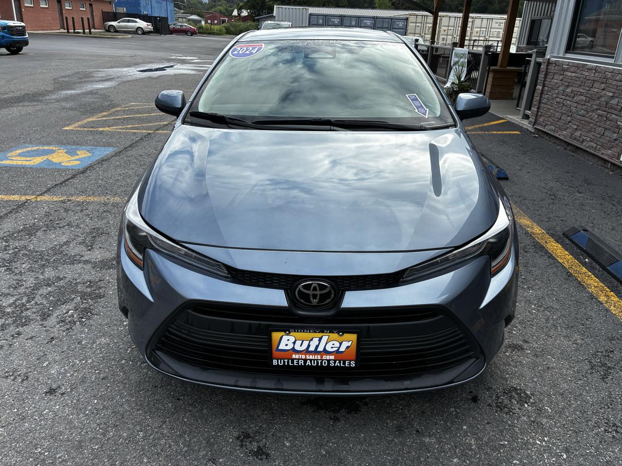 Toyota Corolla LE 2024