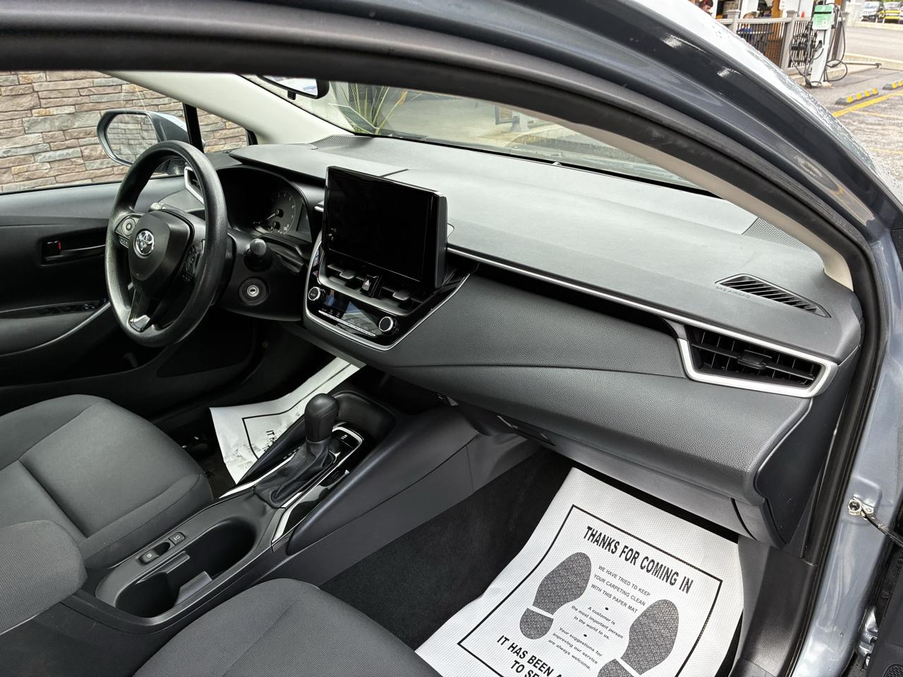 Toyota Corolla LE 2024