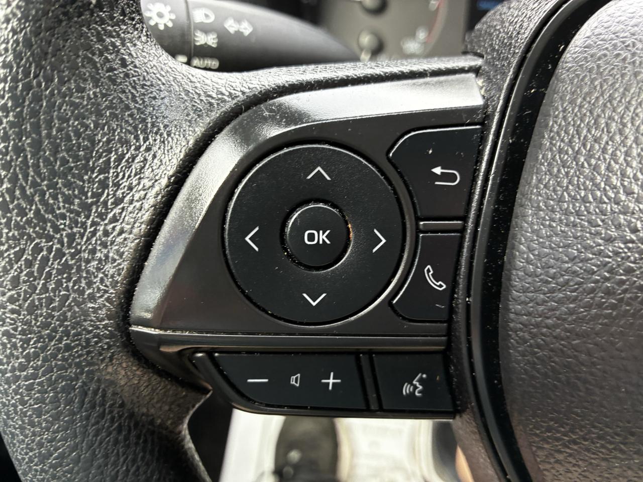 Toyota Corolla LE 2024