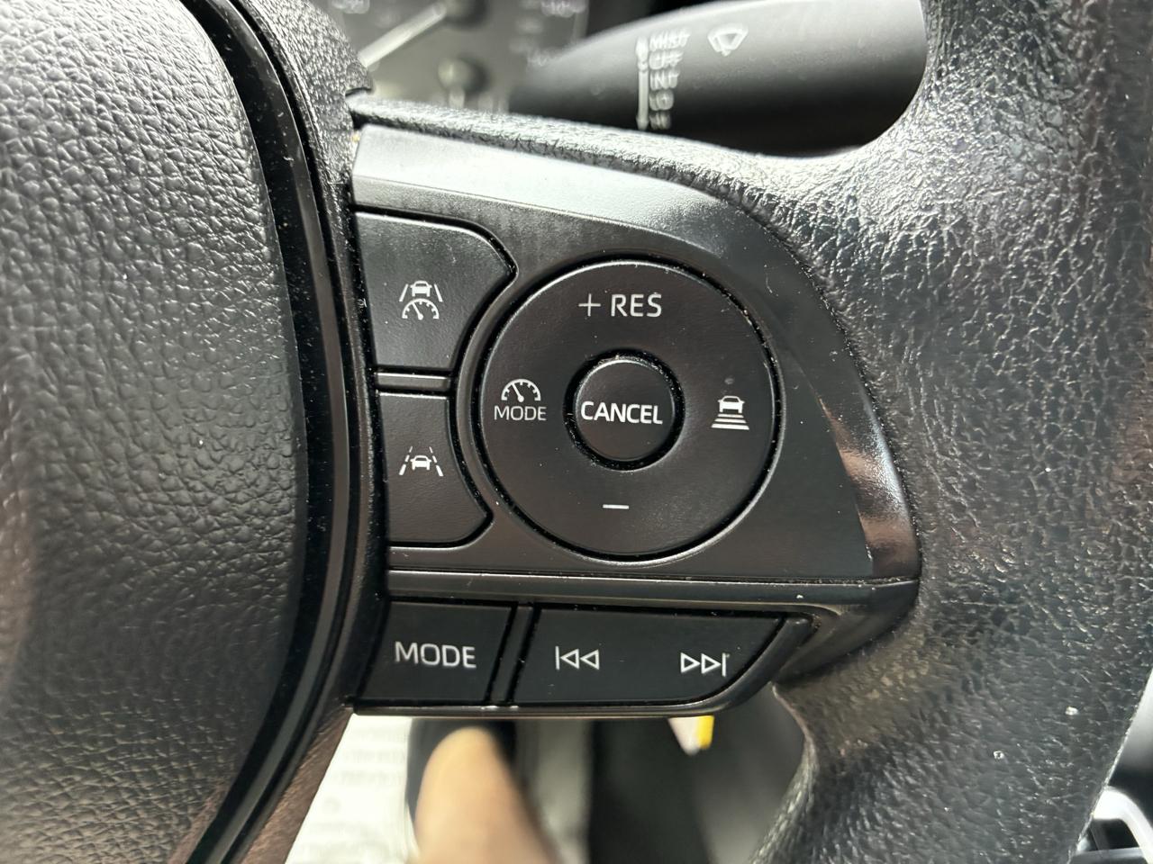 Toyota Corolla LE 2024
