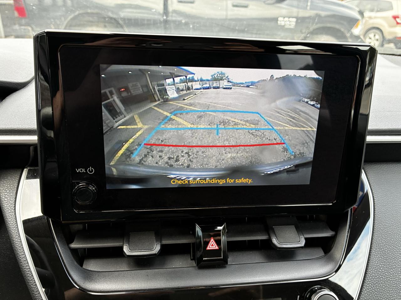 Toyota Corolla LE 2024