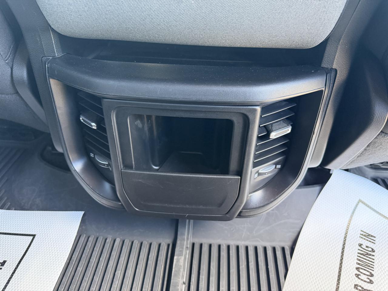 RAM 1500 Big Horn Crew Cab SWB 4WD 2023
