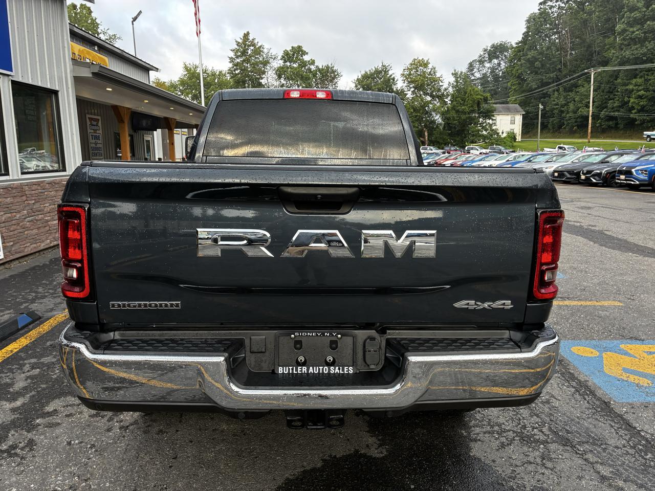 RAM 2500 Big Horn Crew Cab 4WD 2026