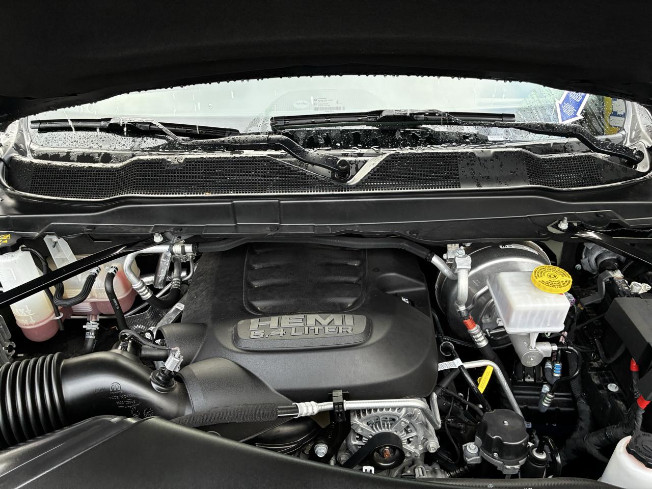 RAM 2500 Big Horn Crew Cab 4WD 2026