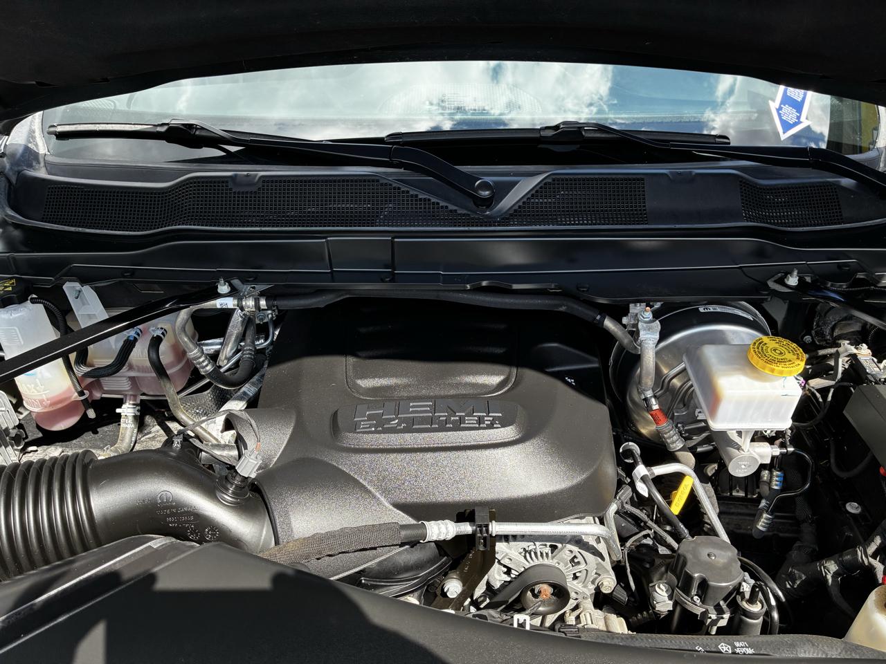 RAM 2500 Big Horn Crew Cab 4WD 2026