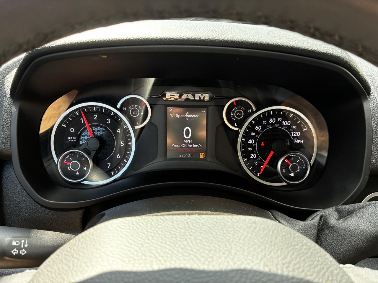 RAM 2500 Big Horn Crew Cab 4WD 2026
