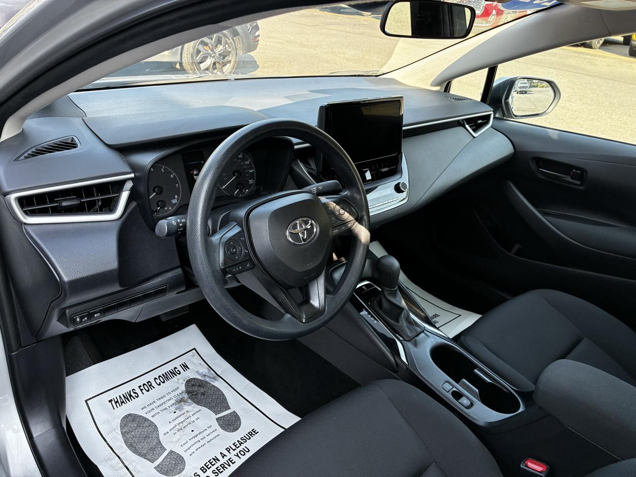 Toyota Corolla LE 2024