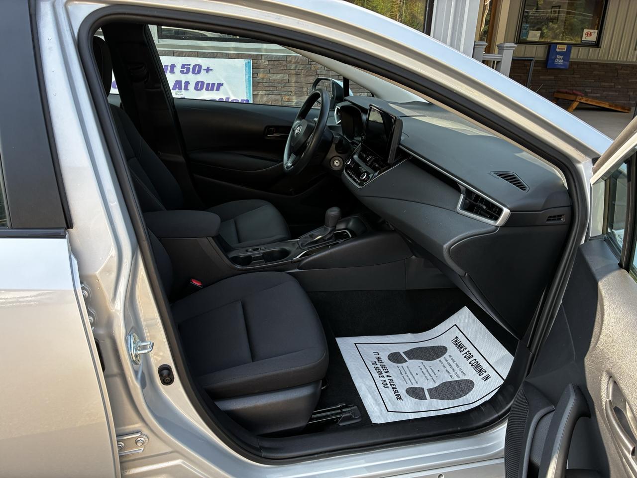 Toyota Corolla LE 2024