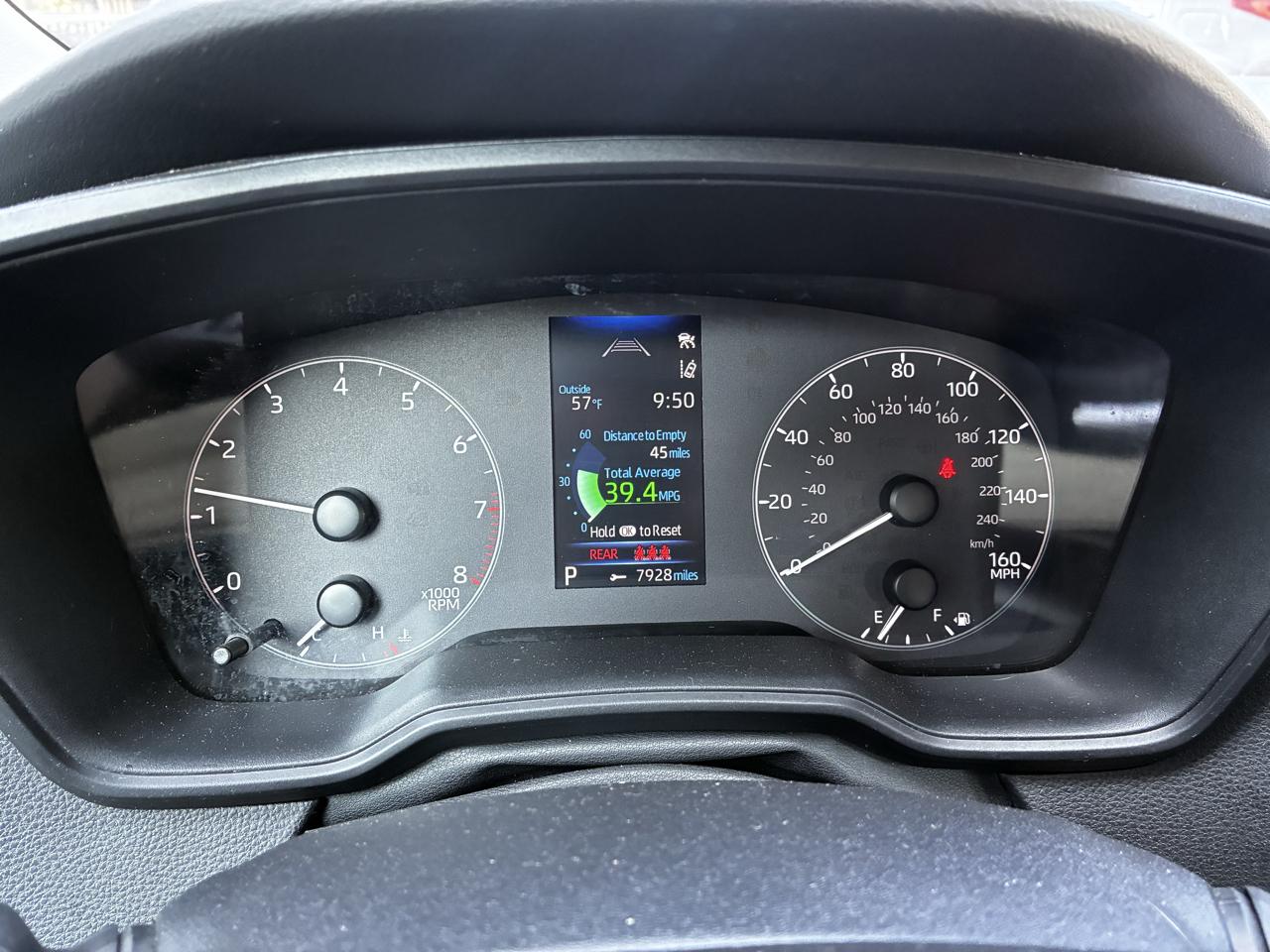Toyota Corolla LE 2024
