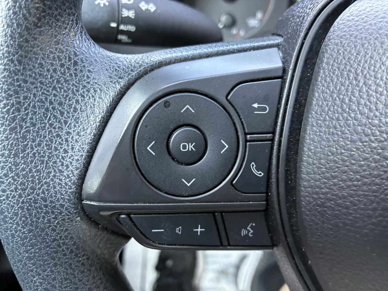 Toyota Corolla LE 2024