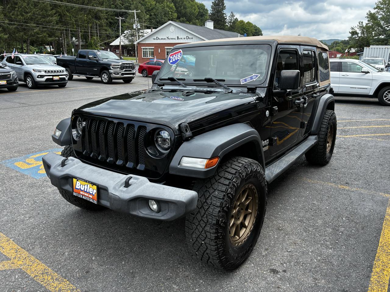 Jeep Wrangler Unlimited Sport 2018