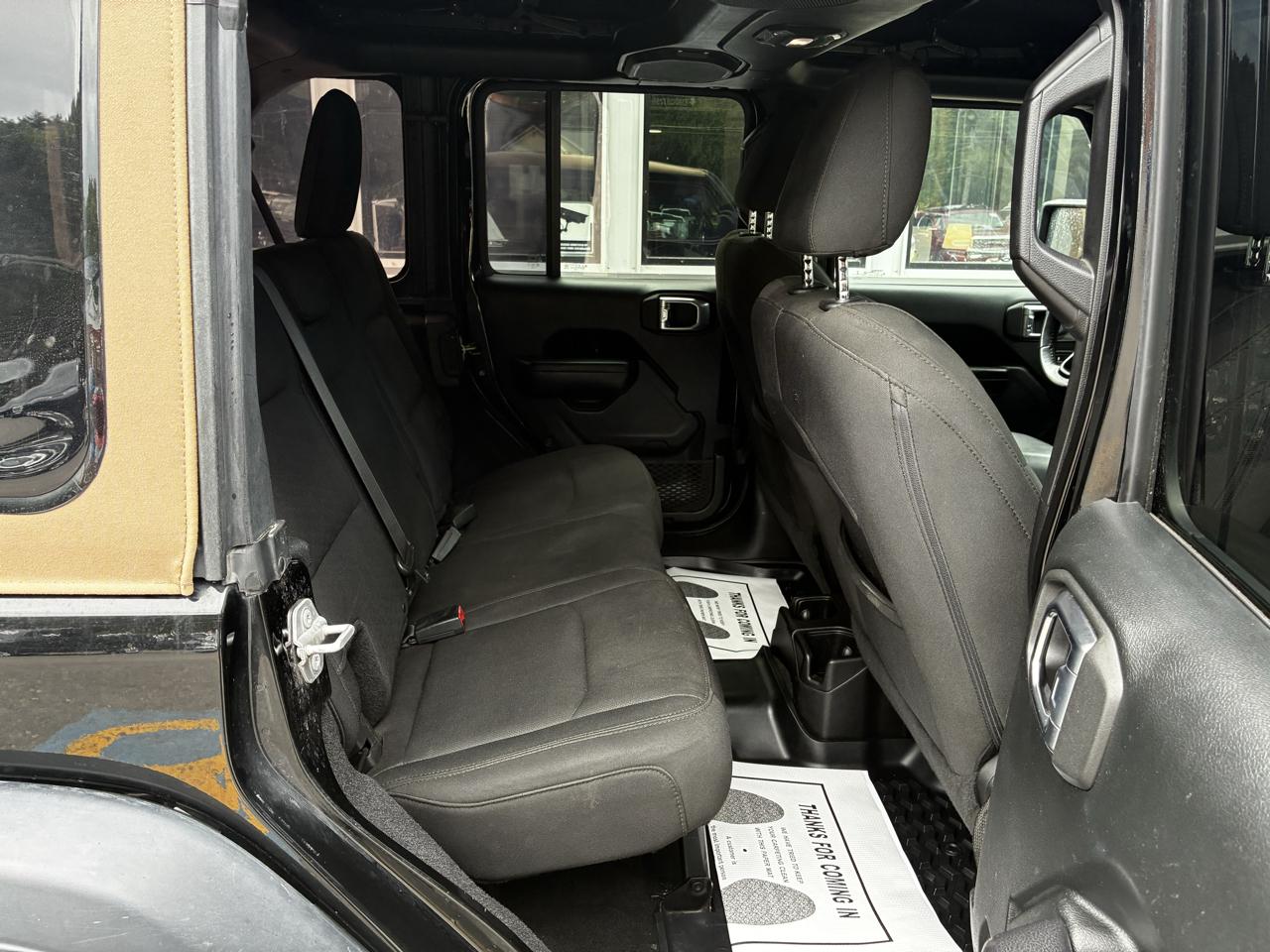 Jeep Wrangler Unlimited Sport 2018
