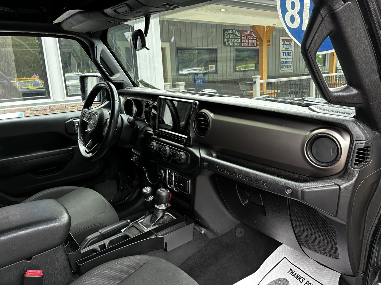 Jeep Wrangler Unlimited Sport 2018